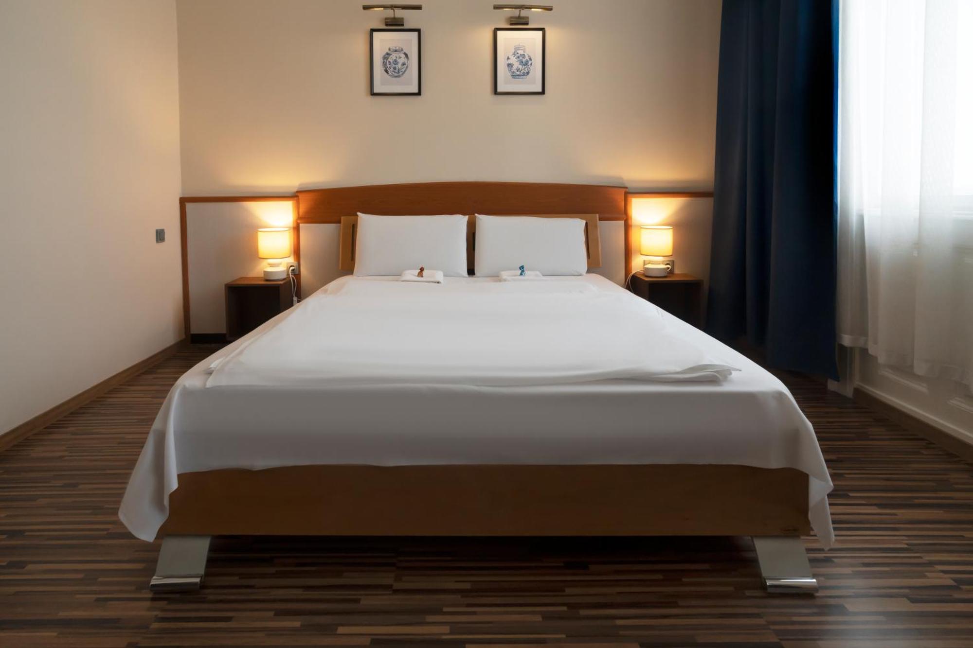 Korona Hotel Nyiregyhaza Ngoại thất bức ảnh