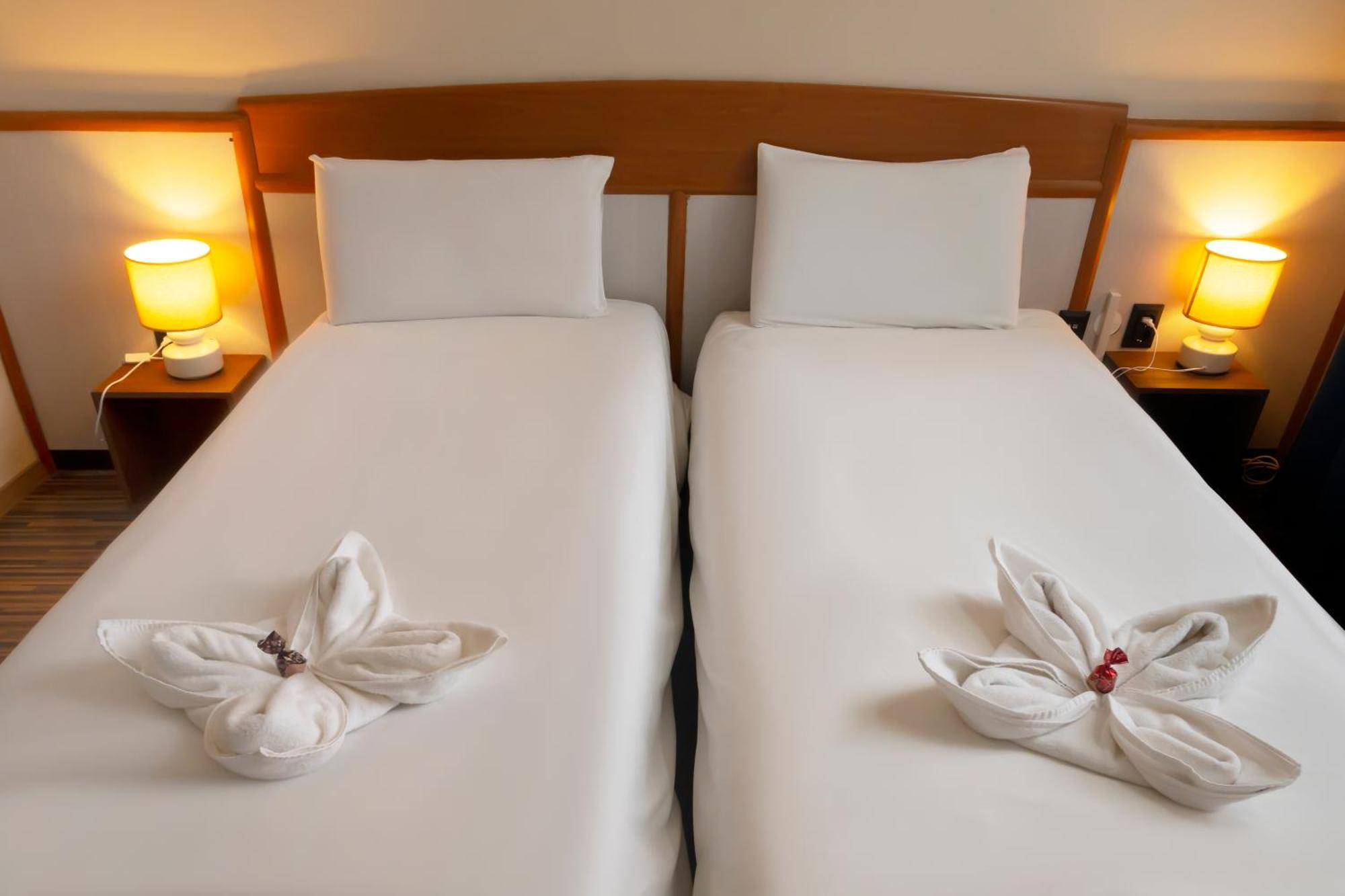 Korona Hotel Nyiregyhaza Ngoại thất bức ảnh