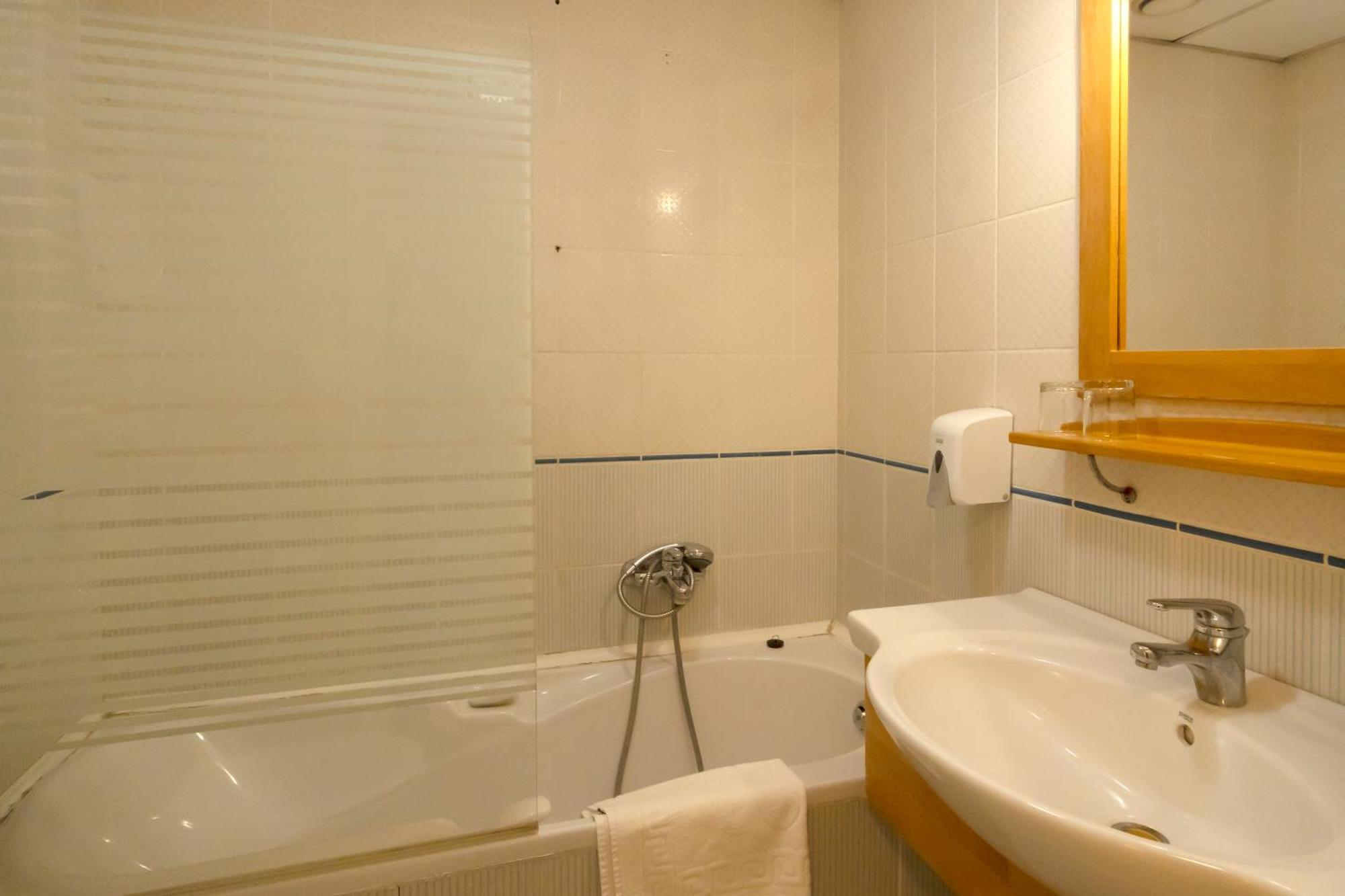 Korona Hotel Nyiregyhaza Ngoại thất bức ảnh