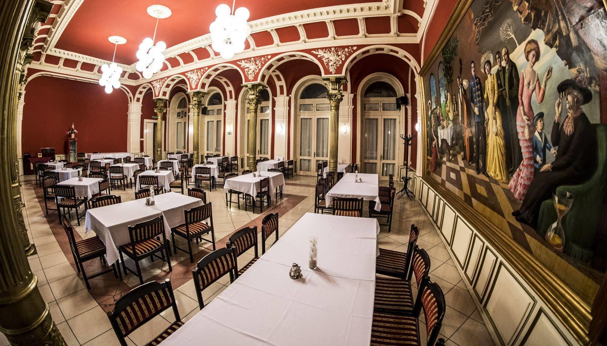 Korona Hotel Nyiregyhaza Ngoại thất bức ảnh